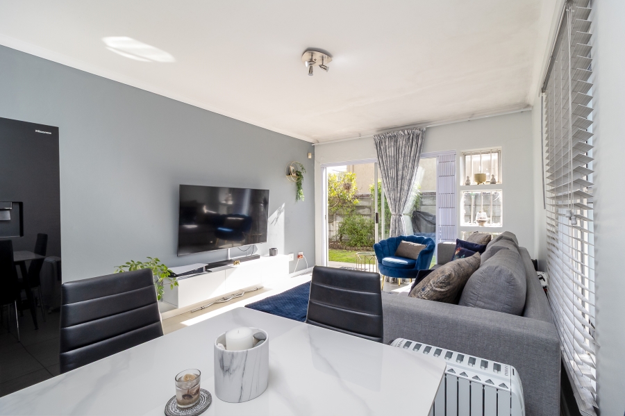 2 Bedroom Property for Sale in Pinelands Western Cape